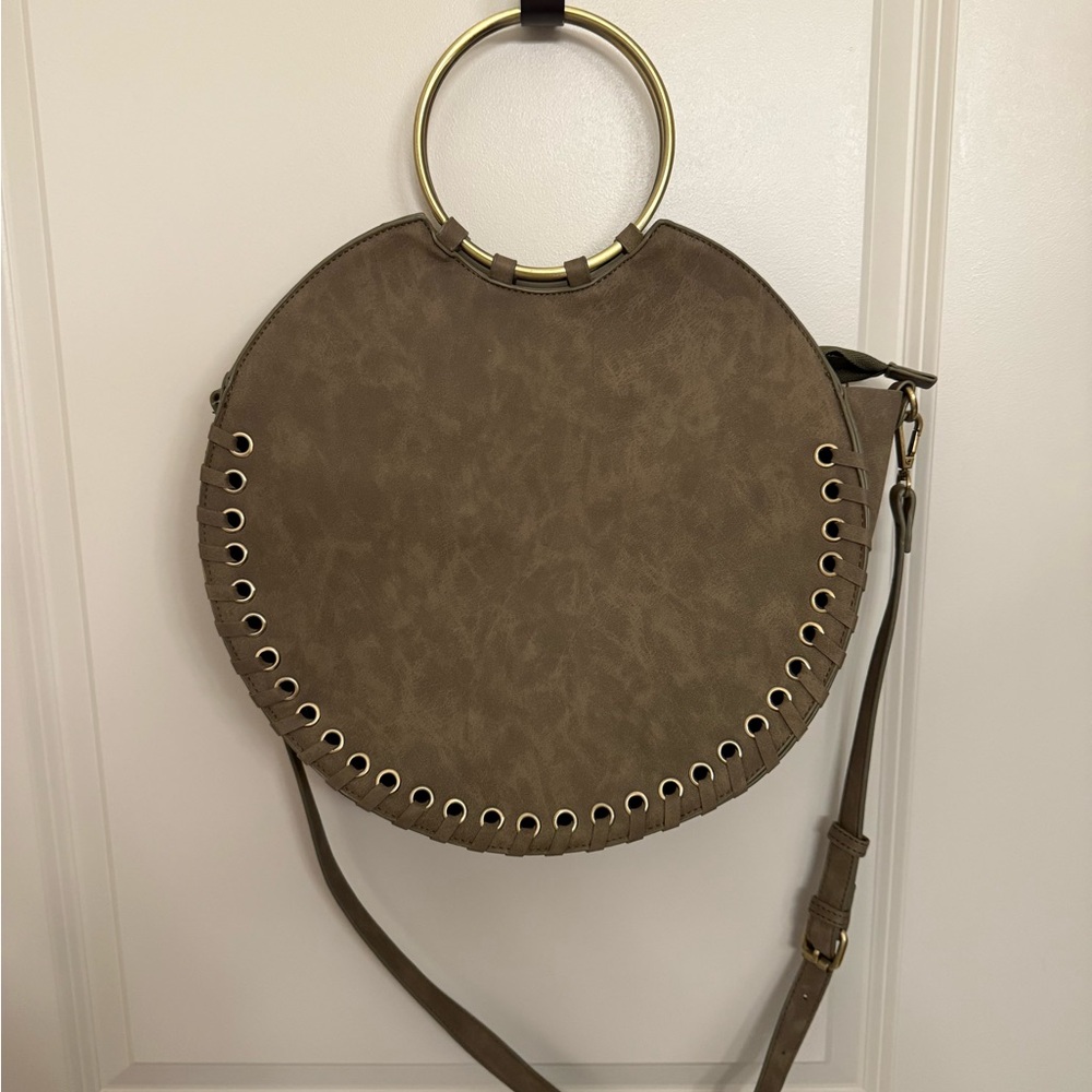 Chic Tan Circle Bag with Gold Accents